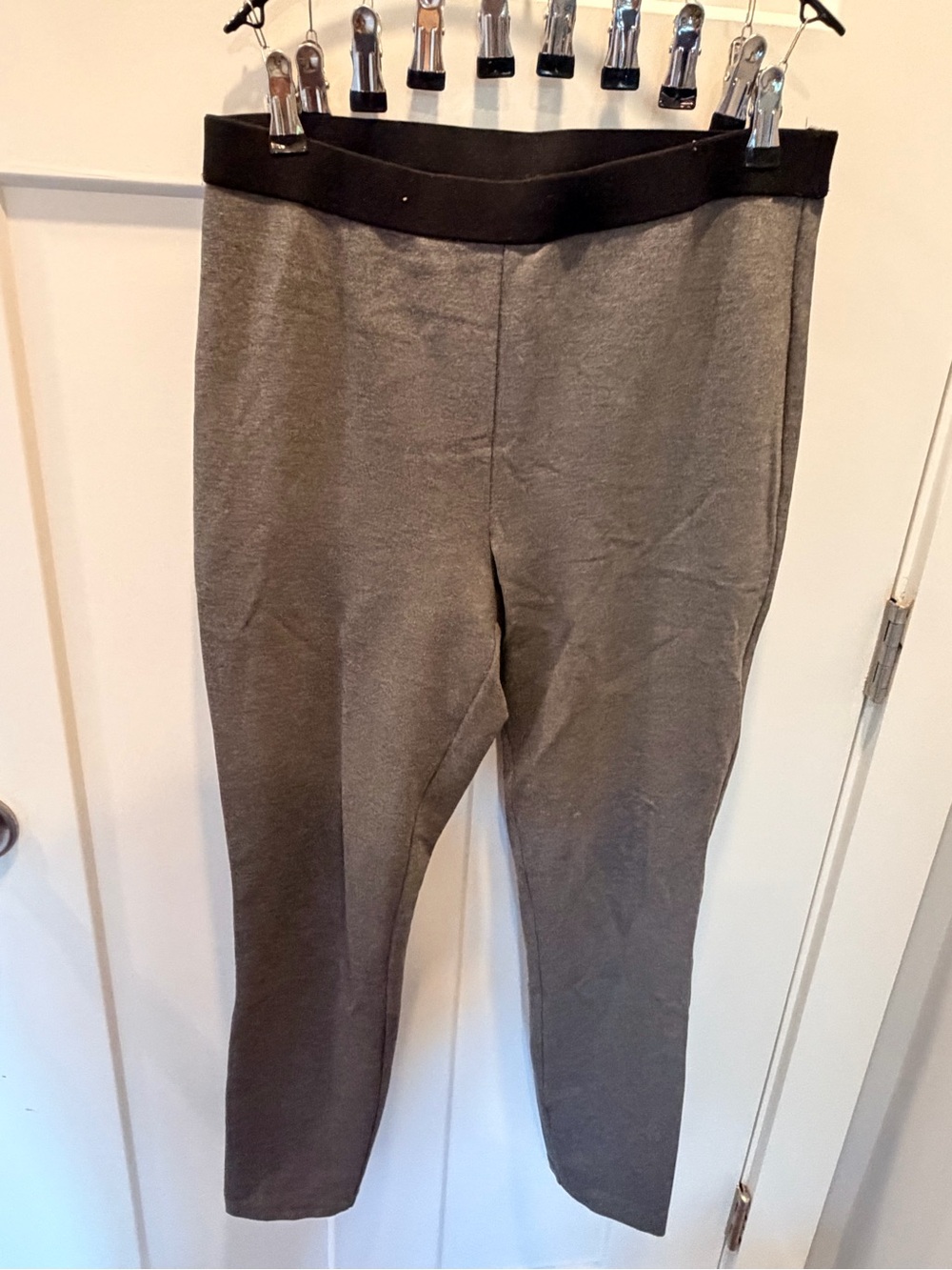 Talbots Soho Ankle Pants Women’s 10 Gray Black Stretch Pull On Slim
